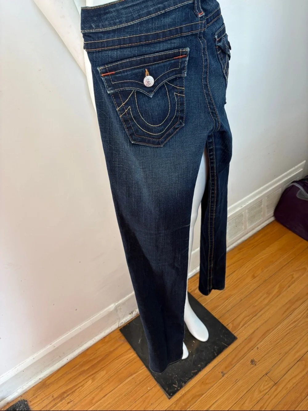 True Religion Slim Fit Women's Dark Indigo Skinny Jeans - Picture 6 of 10